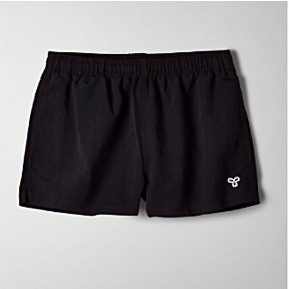 NWT Aritzia Tna Black Abel 3” nylon shorts